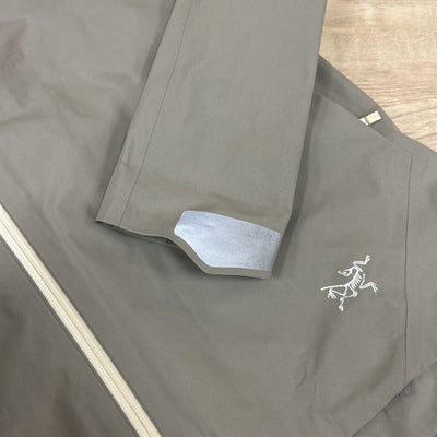 Arc'teryx - Women's A2B Commuter GTX Hardshell Jacket - MSRP $570: Grey/Beige-women-LG