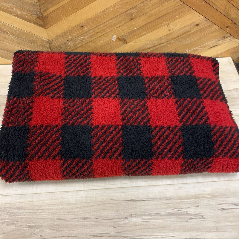 Needle and Pine - Fleece Blanket - MSRP $30: Red/Black-unisex-