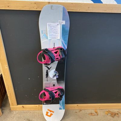 Burton - Yeasayer Smalls Snowboard - Union Cadet Bindings - MSRP $530: White/Blue/Black/Pink--130cm