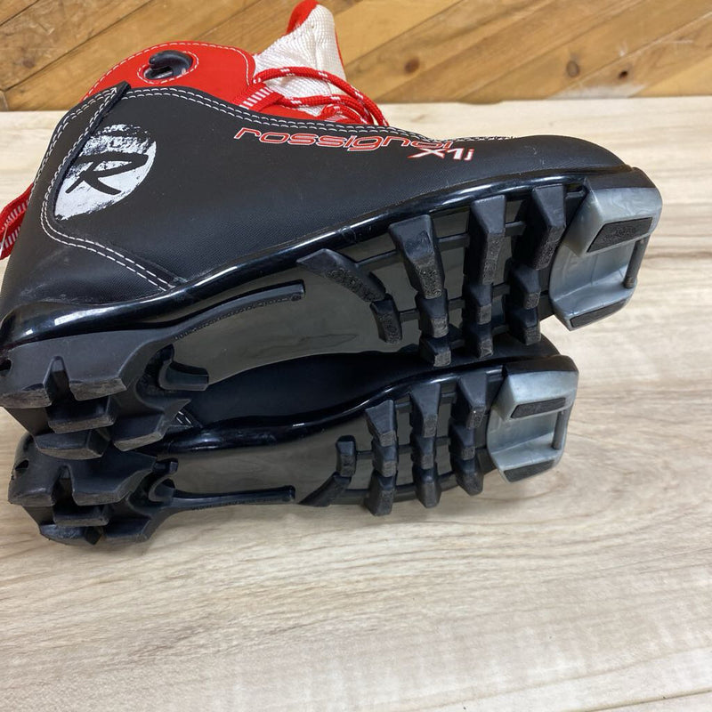 Rossignol - Junior X1 Ski Boots- MSRP $120: red black -children-35
