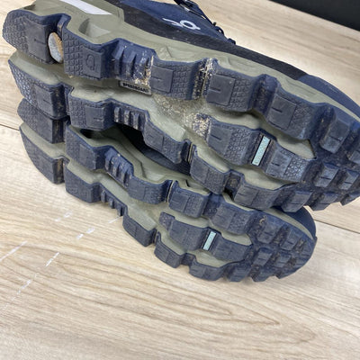 On- Men's Cloud Runners - MSRP $230: Black/Green-men-10