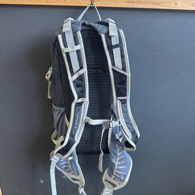 Osprey - Raptor Bike Backpack with Reservoir 14L - MSRP $249 : Grey --14