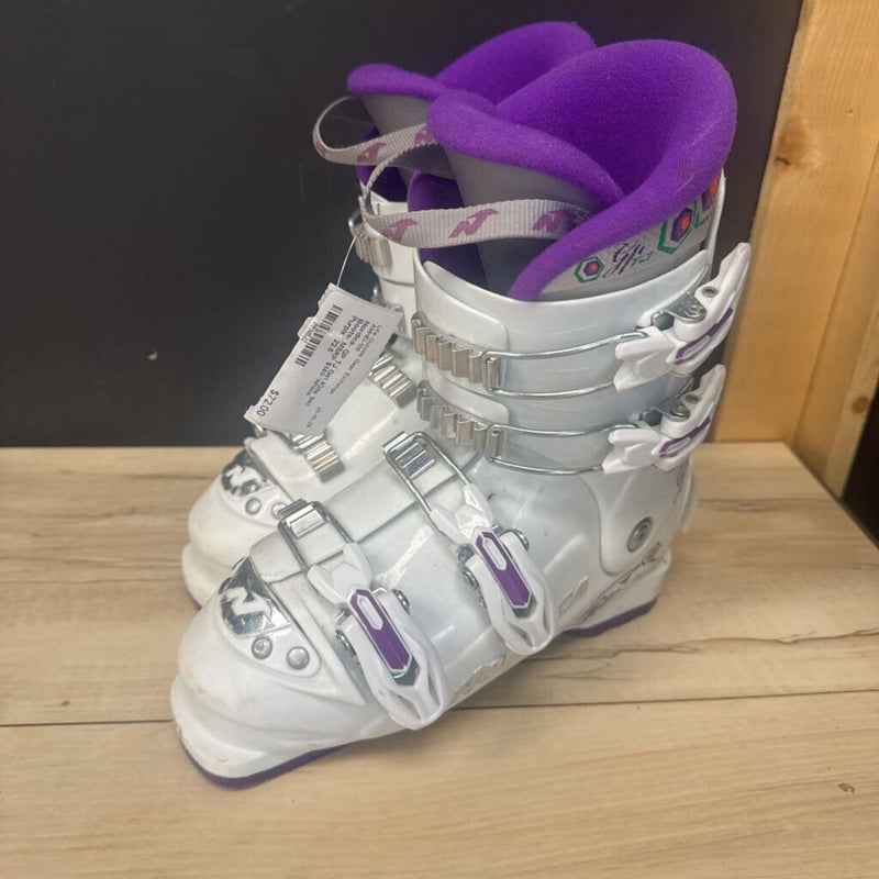 Nordica- GP TJ Girl Kids Ski Boots- MSRP $140: White Purple -women-22.5