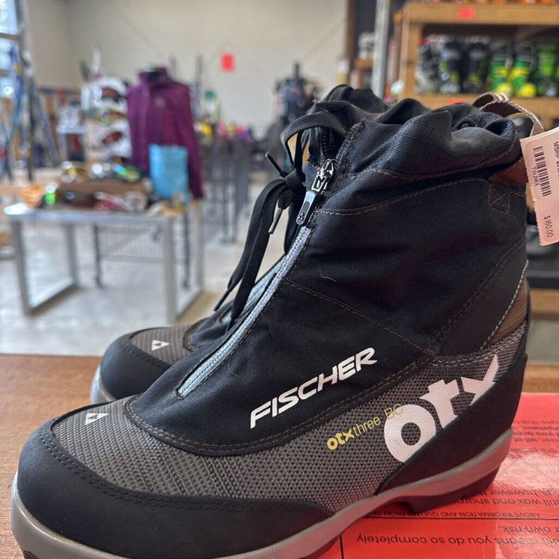 Fischer- OTX Adventure BC Cross-country NNN Ski Boots- MSRP $315: Black Silver -unisex-39