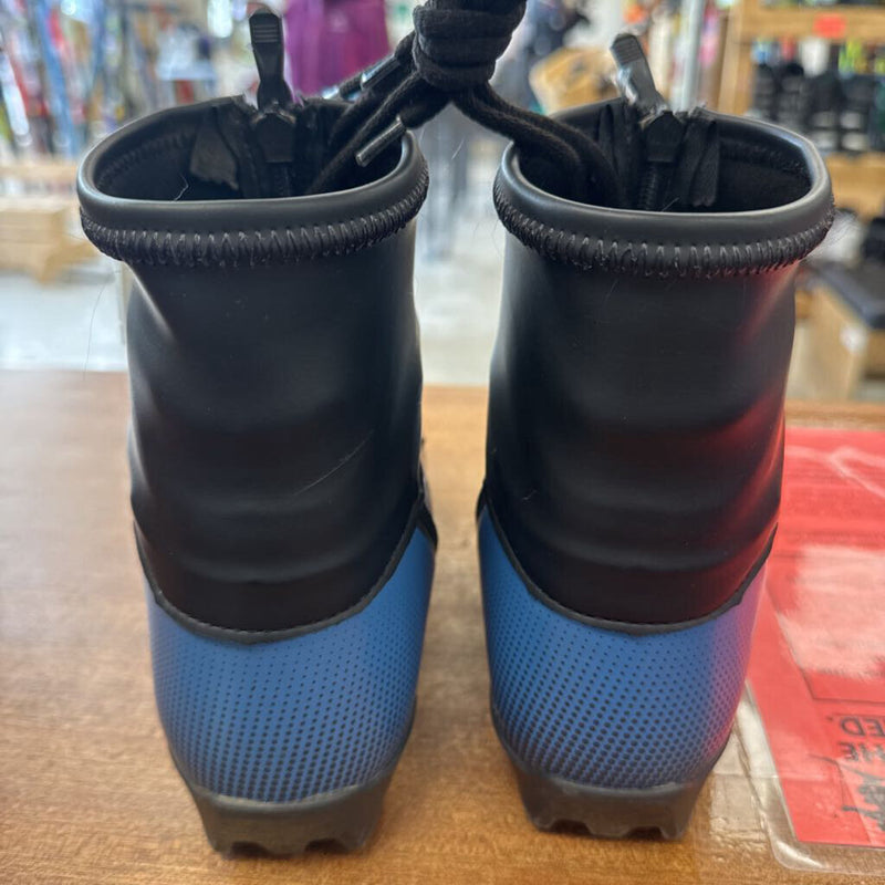 Salomon- Vitane Prolink Cross country Ski Boot- MSRP $170 : Black Blue -unisex-38