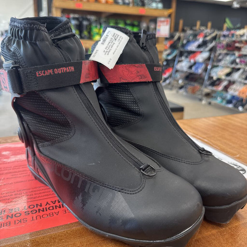 Salomon- Escape Outpath Prolink Cross Country Boot- MSRP $279: Black Red -unisex-40