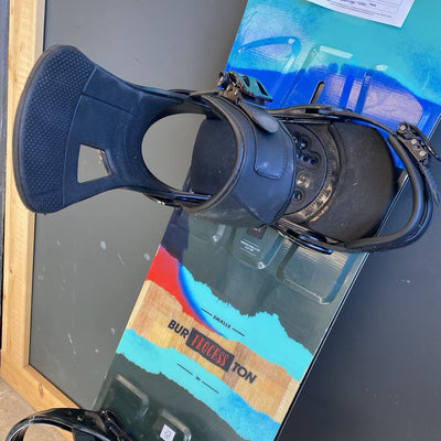 Burton - Process Smalls Youth Snowboard - Burton Infidel Bindings - MSRP comp $600: Black/Blue/Red--130cm