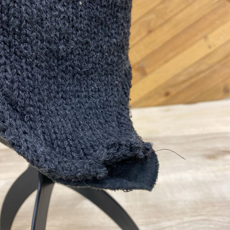 Striped Knit Hat: Gray-unisex-