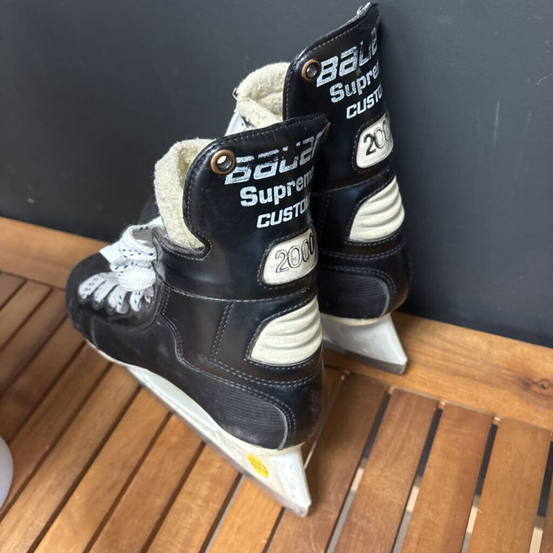 Bauer Supreme - 2000 Ice Hockey Skates: black-unisex-3Y
