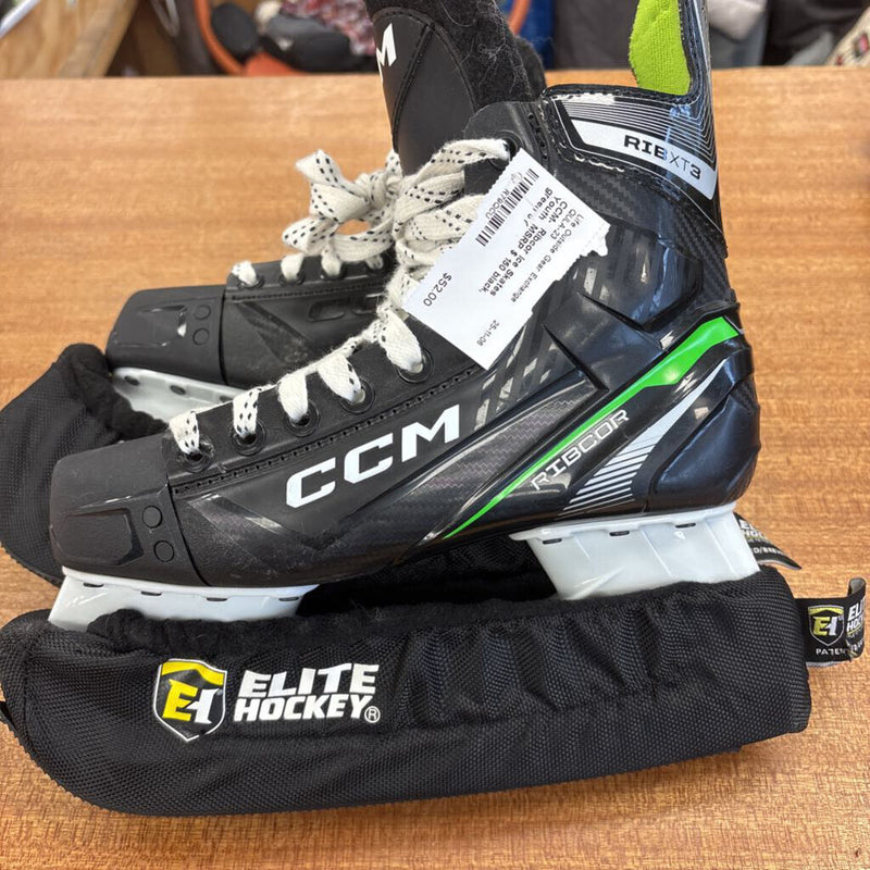 CCM- Ribcor Ice Skates Youth MSRP $ 150: black, green-unisex-5Y