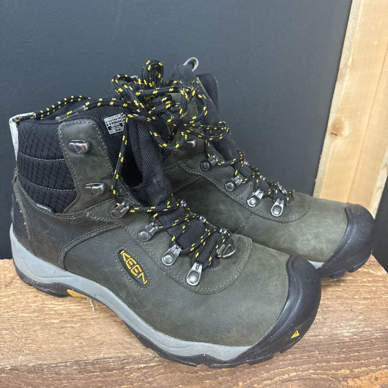 Keen - Waterproof Hiking Boots- MSRP $220: green-men-9