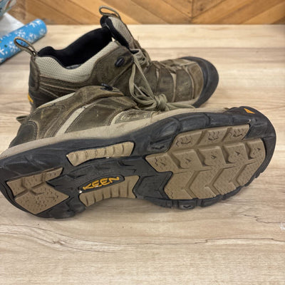Keen - Men's Newport Hiking Shoes - MSRP comp $170: Brown-men-M8.5