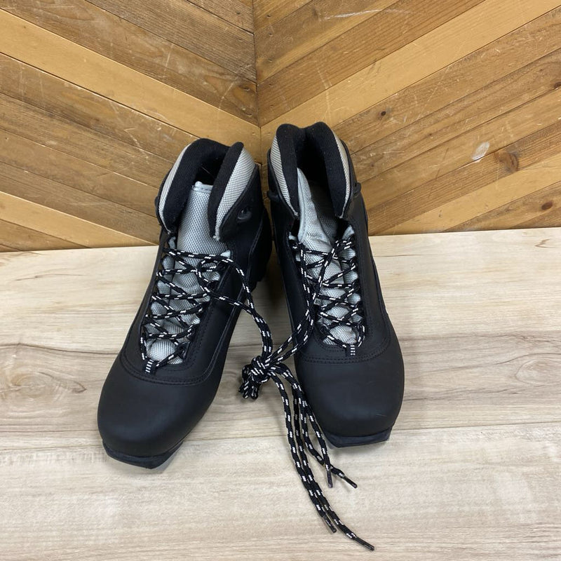 Alpina - T-Trek Touring XC Ski Boots - NNN - MSRP comp $130: Black/Grey-unisex-40