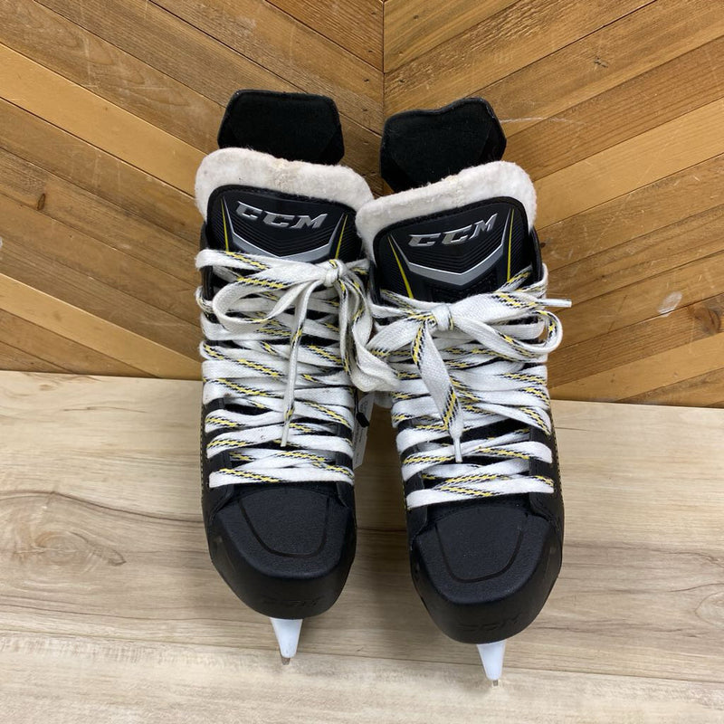 CCM- 9050 Youth Hockey Skates- MSRP $175: Black-children-4Y