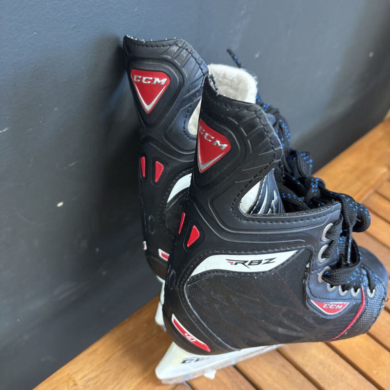 CCM RBZ Hockey Skates: Black-unisex-10T