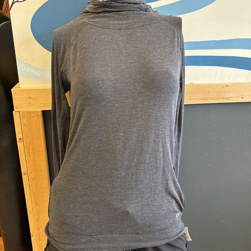 GapFit Breathe Respirant Long Sleeve Shirt: gray-women-xs