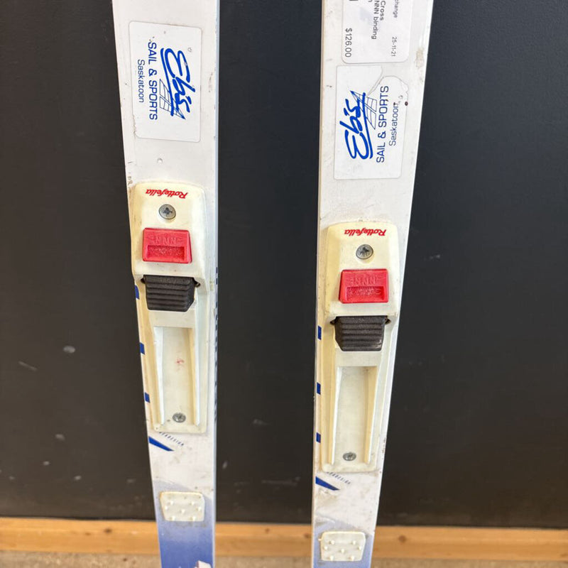 Peltonen- Calibre Cross Country Ski with NNN binding: white/blue --205cm