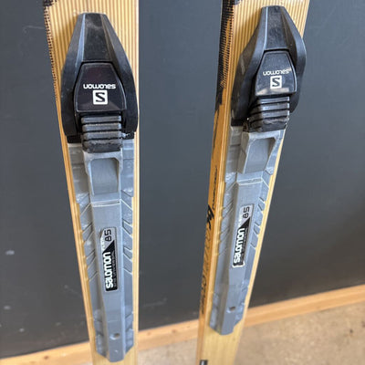 Fischer BC Country Crown Cross Country Skis SNS Universal Bindings MSRP $340: Black/Wood--205