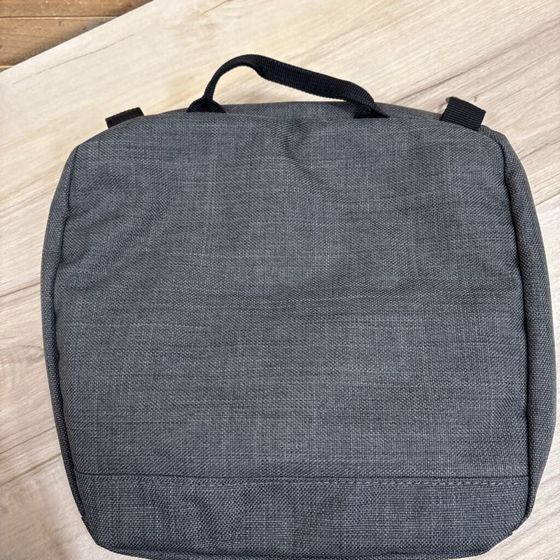 Dakine -Toiletry Bag- MSRP $40: gray-unisex-
