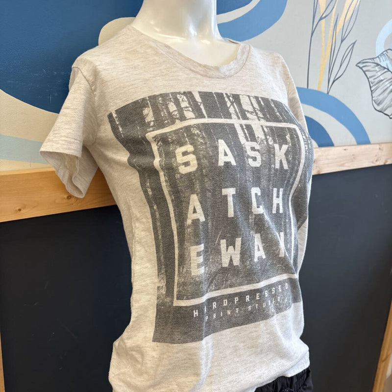 Hardpressed- Saskatchewan Graphic T-Shirt: Grey-women-Md