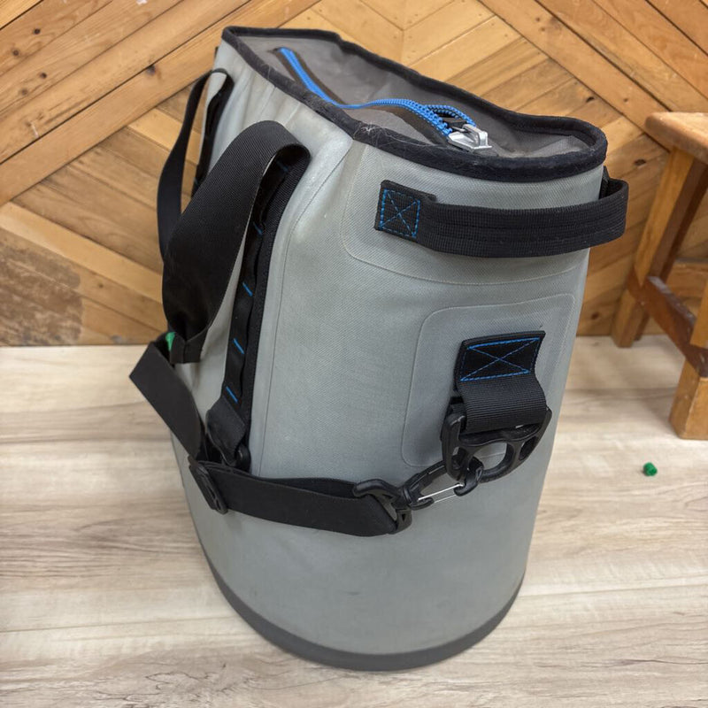 YETI- Hopper Soft Cooler- MSRP $400 : gray-unisex-