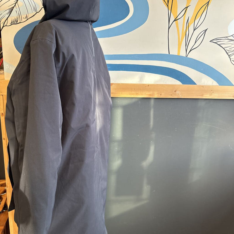 Denver Hayes - Women&