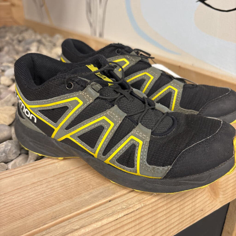 Salomon - Kids Black and Yellow Trail Running Shoes- MSRP $80 : black/yellow-unisex-3Y