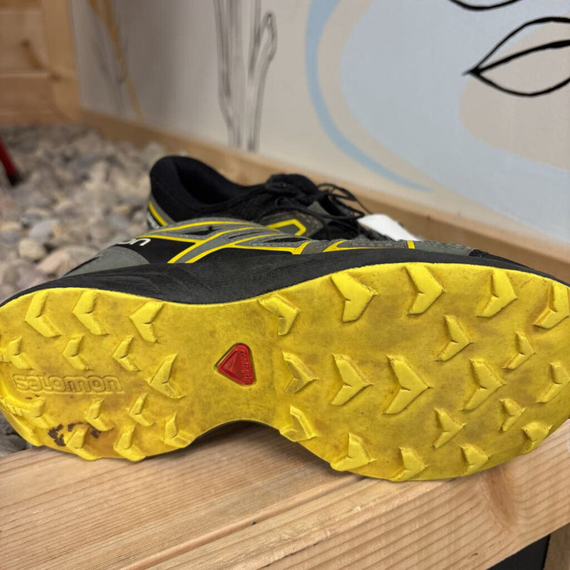 Salomon - Kids Black and Yellow Trail Running Shoes- MSRP $80 : black/yellow-unisex-3Y