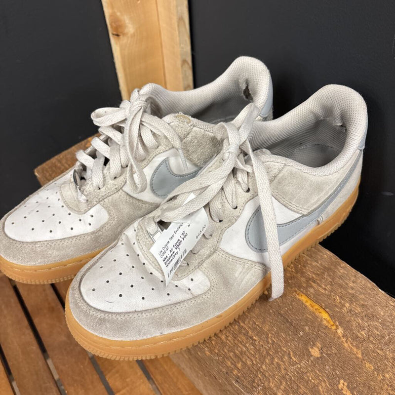 Nike - Air Force 1 &