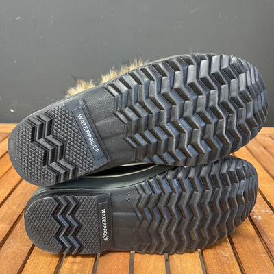 Sorel - Women's Joan of Arctic Winter Boots - MSRP $270: Grey/Black-women-W7