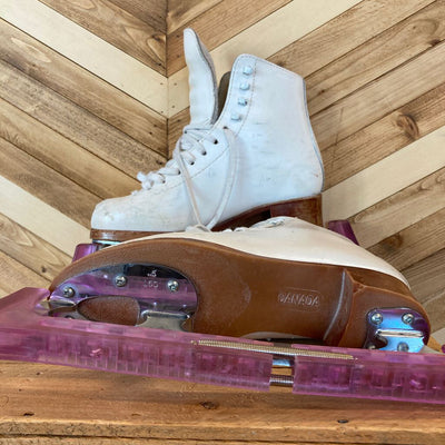 Kids White Figure Skates With Guards, Jackson Novice, Size 4, with guards MSRP $120: White-children-4