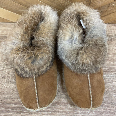 Arctic Trading - lamb skin slippers- MSRP compared $80: Brown -unisex-
