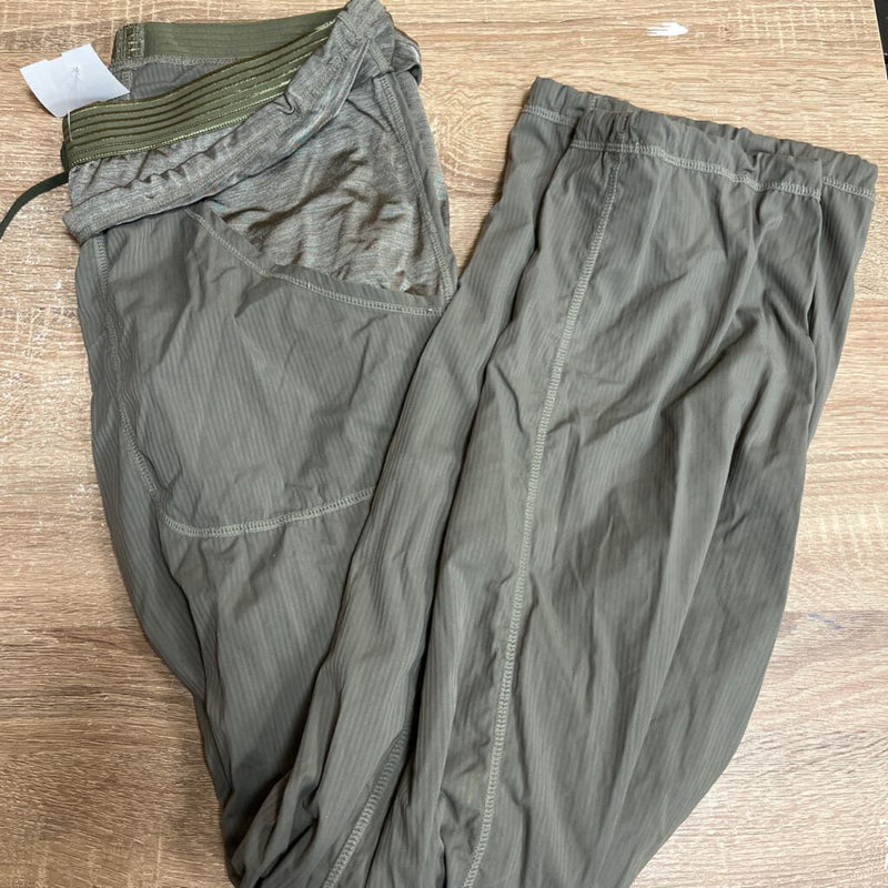 Luluemon- Loose fit pants- MSRP $138 : Green -women-6