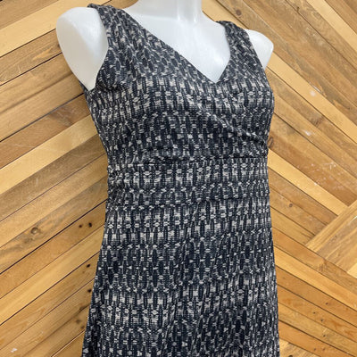 Eddie Bauer - Women's Patterned Dress - MSRP comp $120: Black/Grey-women-MD