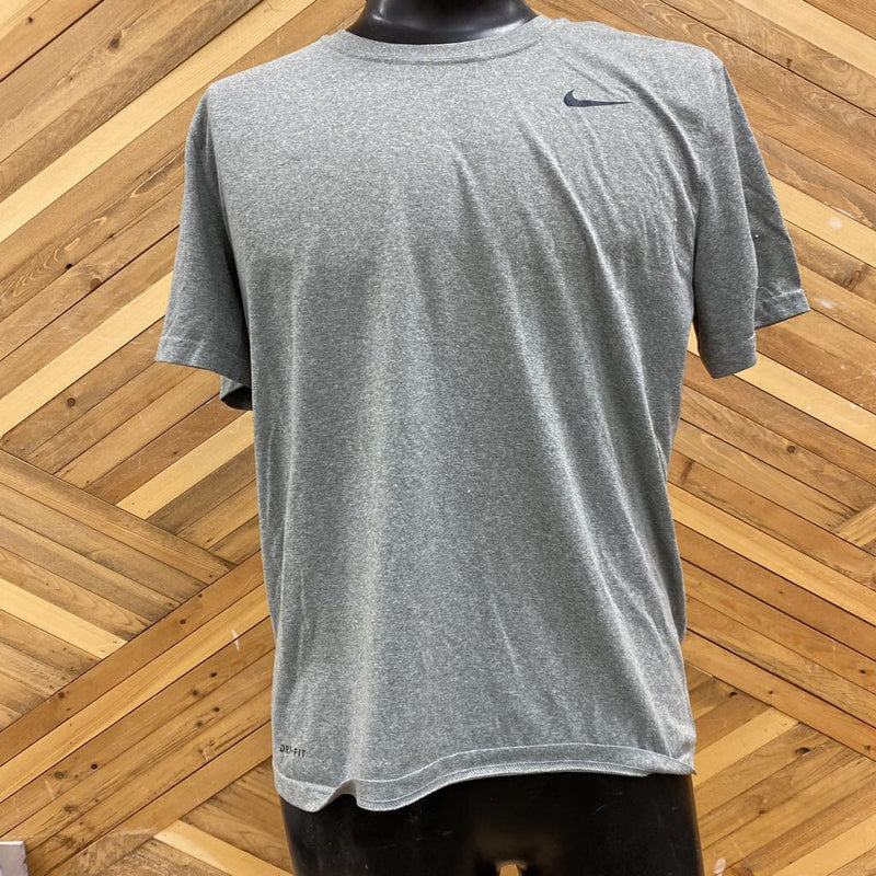 Nike - Men T-Shirt - MSRP $35: Grey-men-LG